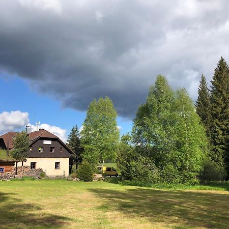 Penzion "Pod Hureckym Vrchem" Prasily Exterior foto